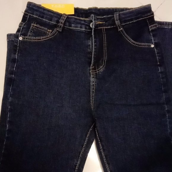 Ladies slim fit jean - Picture 1 of 2